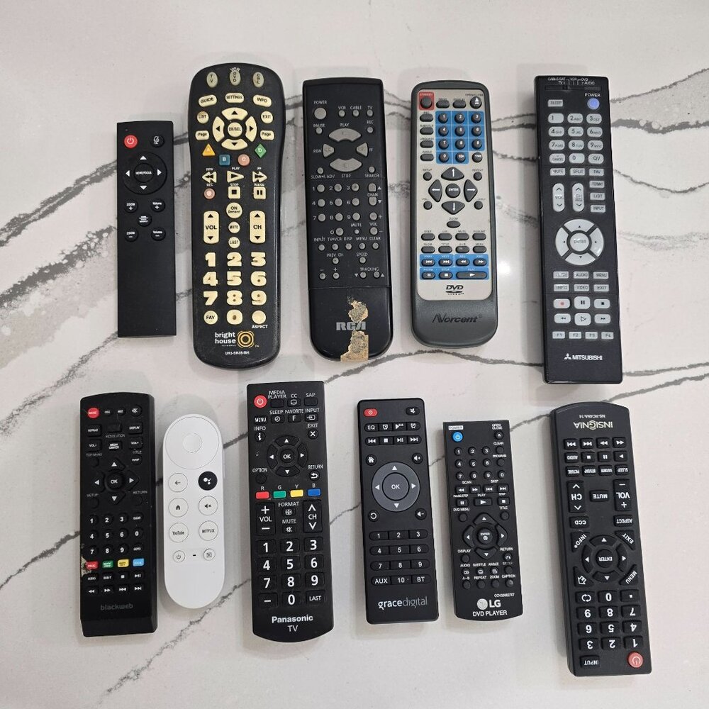 Lot Of 11 Assorted Universal & Brand-Specific TV/DVD Remotes random
